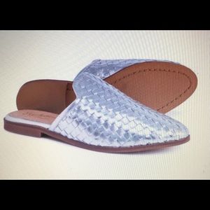 Seychelles Knick Knack Silver Leather Mule Shoes
